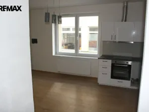 Pronájem bytu 3+kk, Strakonice, Komenského, 78 m2