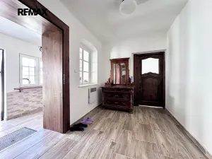Prodej rodinného domu, Plavsko, 200 m2