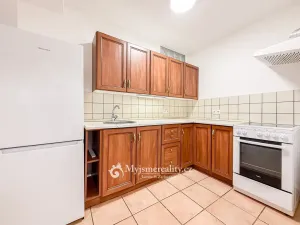 Pronájem bytu 2+kk, Znojmo, Chelčického, 46 m2