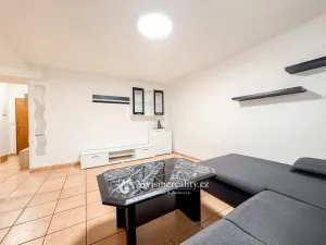 Pronájem bytu 2+kk, Znojmo, Chelčického, 46 m2