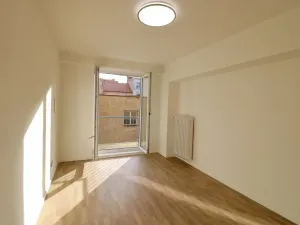 Pronájem bytu 2+1, Praha - Holešovice, Přístavní, 73 m2