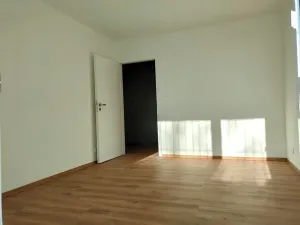 Pronájem bytu 3+1, Praha, Pujmanové, 75 m2