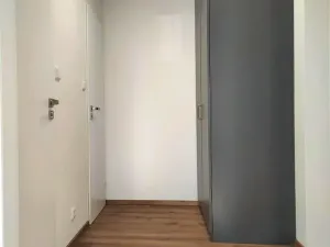 Pronájem bytu 3+1, Praha, Pujmanové, 75 m2