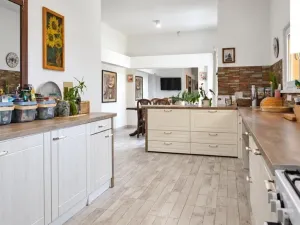 Prodej obchodního prostoru, Jiřice u Miroslavi, 662 m2