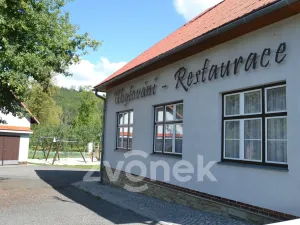 Prodej restaurace, Huslenky, 500 m2