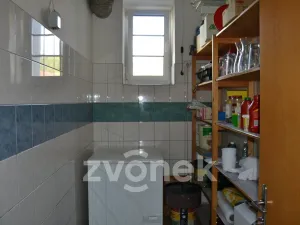 Prodej restaurace, Huslenky, 500 m2