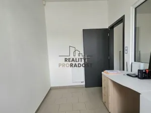 Pronájem obchodního prostoru, Hodonín, Kolískova, 130 m2
