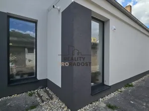 Pronájem obchodního prostoru, Hodonín, Kolískova, 130 m2