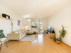 Pronájem bytu 2+kk, Plzeň, Valtická, 967 m2