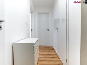 Pronájem bytu 2+kk, Brno, Komárovská, 54 m2