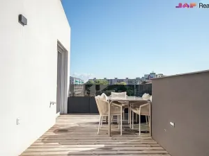 Pronájem bytu 2+kk, Brno, Komárovská, 54 m2