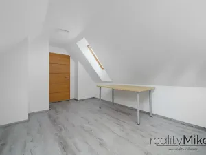Pronájem bytu 4+kk, Liberec, Na Výšinách, 158 m2