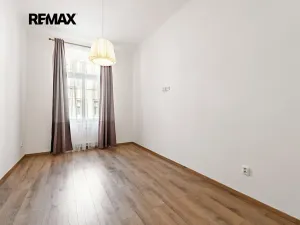 Pronájem bytu 2+1, Praha - Smíchov, Staropramenná, 49 m2