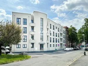Pronájem bytu 2+kk, Kolín, Zengrova, 48 m2