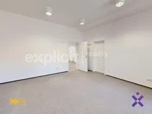 Pronájem kanceláře, Zlín, Vršava I, 460 m2
