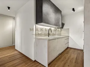 Prodej bytu 2+kk, Praha, Gregorova, 48 m2