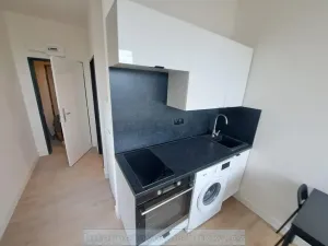 Pronájem bytu 1+kk, Praha - Vysočany, 35 m2