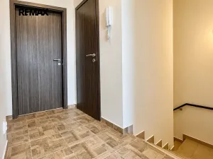 Pronájem bytu 3+kk, Praha - Cholupice, Podchýšská, 74 m2