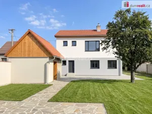 Prodej rodinného domu, Svárov, 180 m2