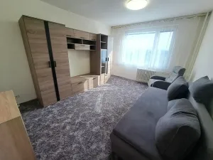 Pronájem bytu 1+1, Hradec Králové, Štefánikova, 40 m2