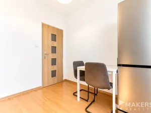 Prodej bytu 2+1, Praha - Letňany, Místecká, 52 m2