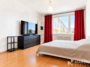 Prodej bytu 2+1, Praha - Letňany, Místecká, 52 m2