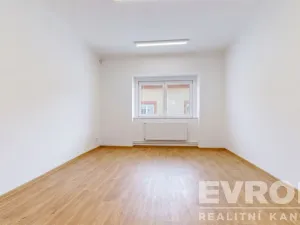 Pronájem kanceláře, Rokycany - Plzeňské Předměstí, Litohlavská, 150 m2