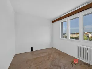 Prodej bytu 3+1, Plzeň - Lobzy, Sousedská, 74 m2