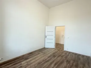 Pronájem bytu 3+kk, Cheb, náměstí Krále Jiřího z Poděbrad, 84 m2