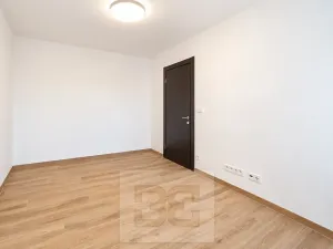 Pronájem bytu 2+kk, České Budějovice, Generála Klapálka, 55 m2