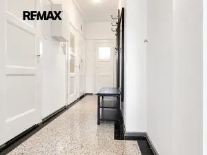 Pronájem bytu 1+1, Praha - Smíchov, Fráni Šrámka, 47 m2