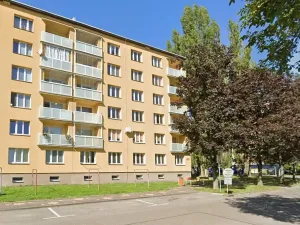 Prodej bytu 2+1, Jičín, Nám. V. Čtvrtka, 68 m2