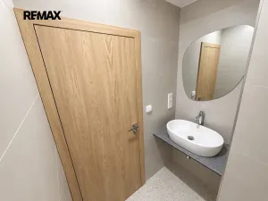 Prodej kanceláře, Slavkov u Brna, 81 m2