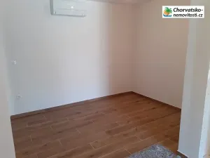 Prodej rodinného domu, Novalja, Chorvatsko, 111 m2