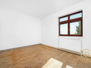 Prodej bytu 3+1, Hrušovany nad Jevišovkou, Na Vršku, 86 m2