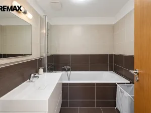 Pronájem bytu 3+kk, Praha - Dolní Chabry, K Beranovu, 82 m2