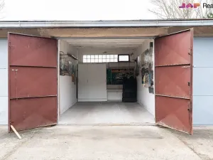 Pronájem garáže, Brno, Třískalova, 19 m2