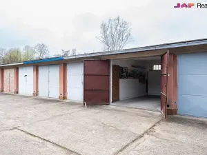 Pronájem garáže, Brno, Třískalova, 19 m2