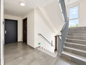 Pronájem bytu 1+kk, Praha - Kamýk, Zimova, 35 m2