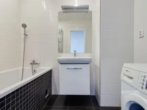 Pronájem bytu 2+1, Praha - Vršovice, Vršovická, 77 m2
