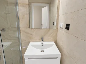 Pronájem bytu 1+kk, Praha, Seifertova, 32 m2