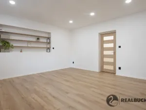 Prodej bytu 3+1, Jablonec nad Nisou, Vítězslava Nezvala, 100 m2
