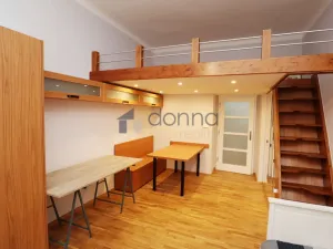 Pronájem bytu 1+kk, Praha, Jagellonská, 27 m2