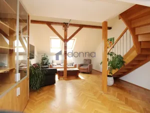 Pronájem bytu 3+1, Praha, Na Kozačce, 118 m2
