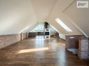 Prodej komerční nemovitosti, Svatý Jan - Bražná, 420 m2