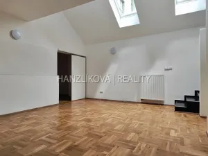 Pronájem bytu 3+kk, České Budějovice - České Budějovice 3, Skuherského, 105 m2