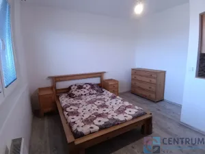 Pronájem bytu 1+kk, Jablonec nad Nisou, Na Vršku, 28 m2