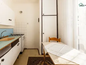 Prodej bytu 2+1, Cheb, Na Hradčanech, 51 m2