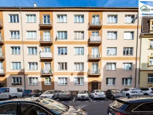 Prodej bytu 2+1, Cheb, Na Hradčanech, 51 m2
