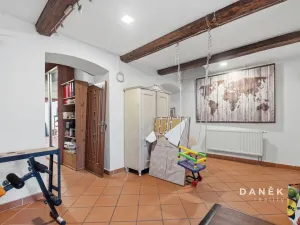Prodej rodinného domu, Ivančice, Jana Schwarze, 210 m2